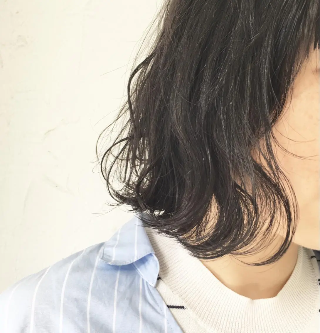 ショート カラー アッシュ アッシュグレー 脱!黒髪 ダブルカラー【上野】のヘアスタイル
