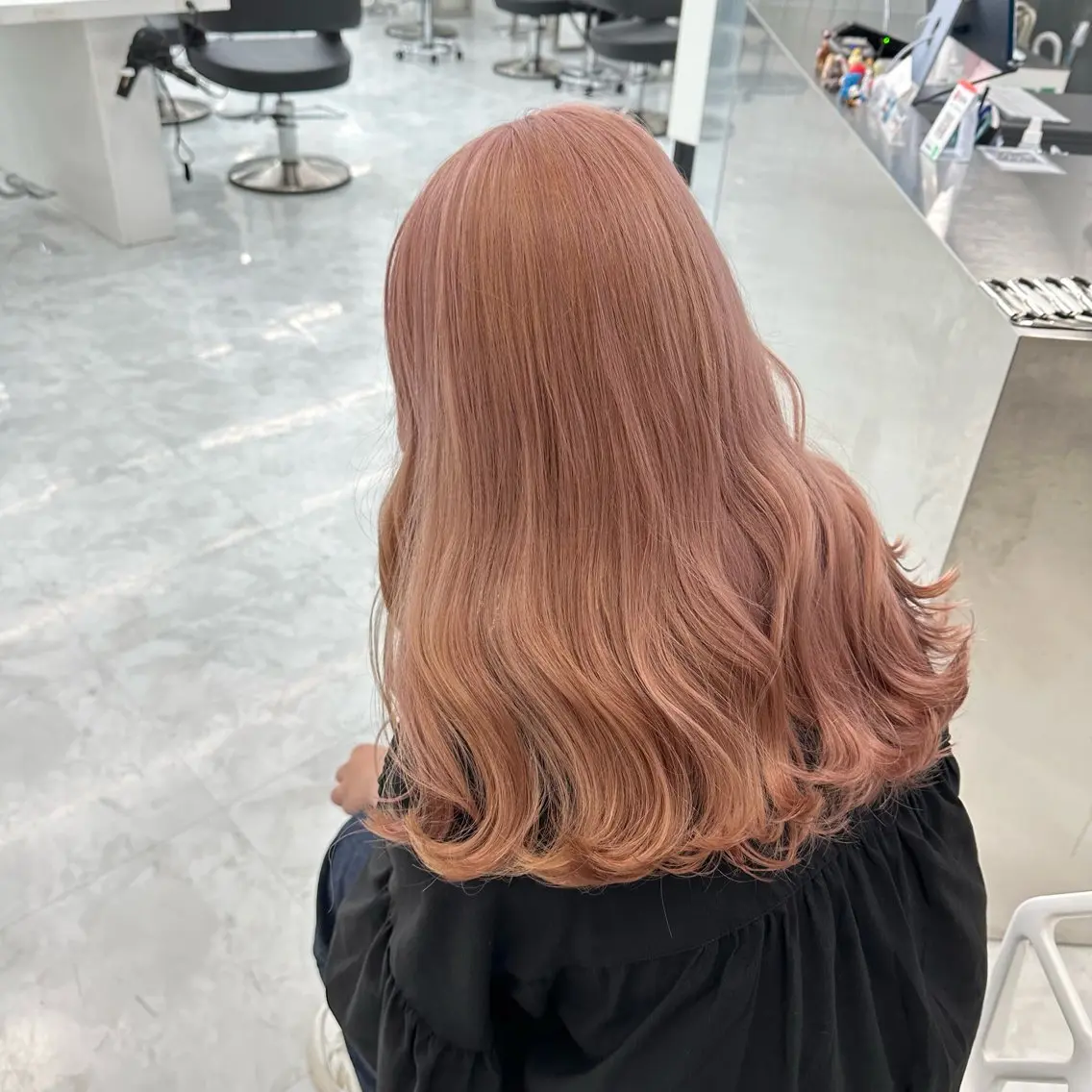 セミロング カラー ヘアカラー トリートメント ヘッドスパ ヘアセット レイヤーダブルカラー KYONのヘアスタイル