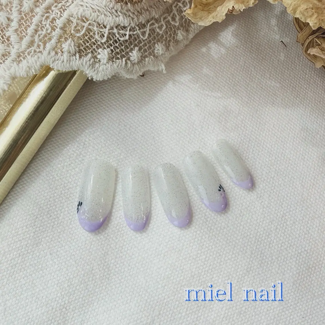 ネイル フレンチネイル パープル ハンドネイル miel nailのネイルデザイン