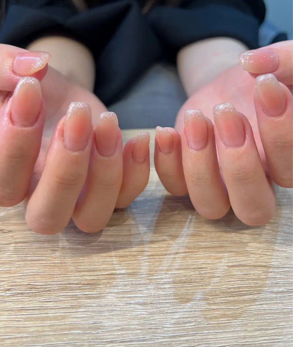 ネイル チークネイル フレンチネイル ラメ(グリッター) ハンドネイル ヘアメイクネイリスト hidemi中目黒のヘアスタイル