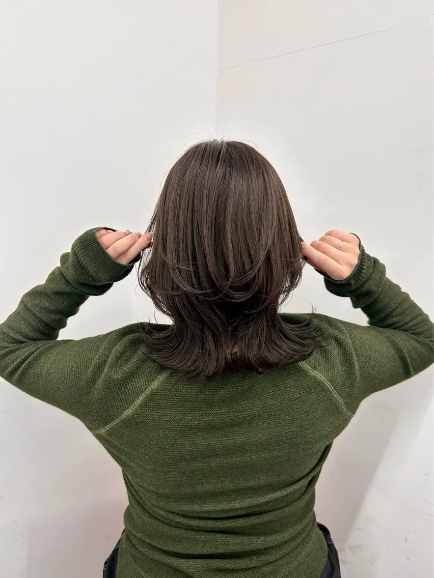 ミディアム カラー カット ヘアカラー トリートメント ブリーチなし/レイヤ ー特化🌈Tommyのヘアスタイル