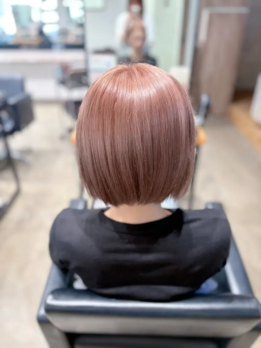 ショート ヘアカラー くろだ かなのヘアスタイル
