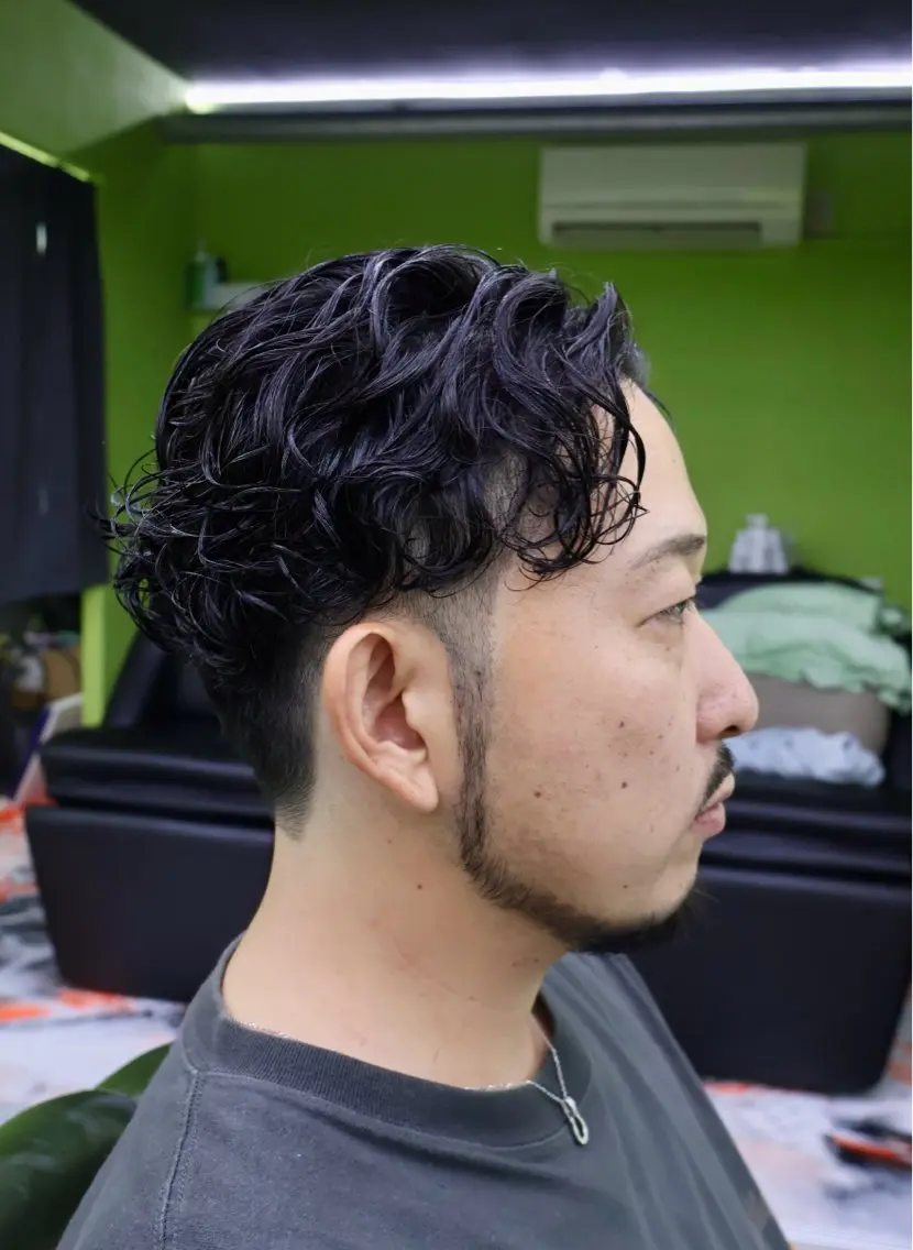 パーマ メンズ フェードカット メンズパーマ ボブ 髪質改善 縮毛矯正 パーマ 湘南台ORCO 店長 ✨RYUのヘアスタイル