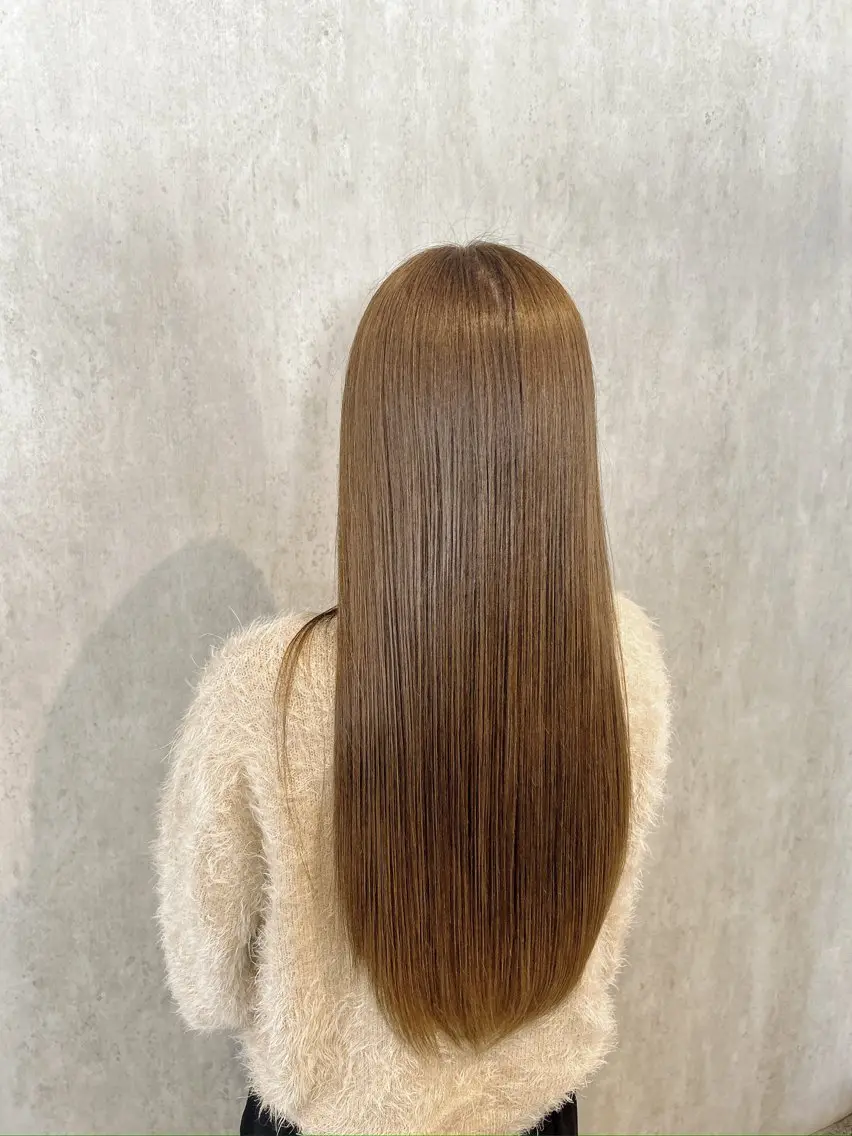 ロング カラー ベージュカラー ブリーチ 透明感カラー ブリーチなしカラー カット ヘアカラー 縮毛矯正 トリートメント 梶田 伸篤のヘアスタイル