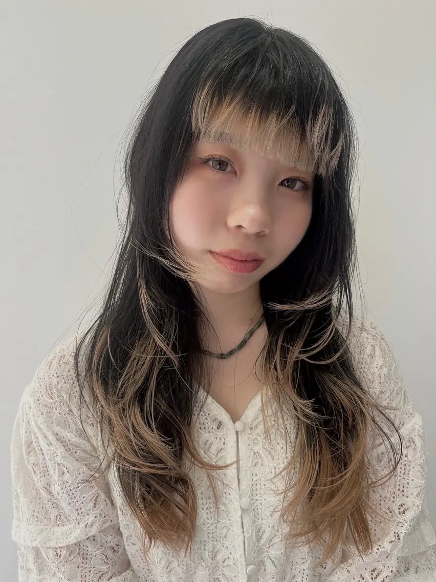 ロング カラー 顔まわりレイヤー 顔周りカット レイヤーカット ロング cana 札幌レイヤースタイルのヘアスタイル