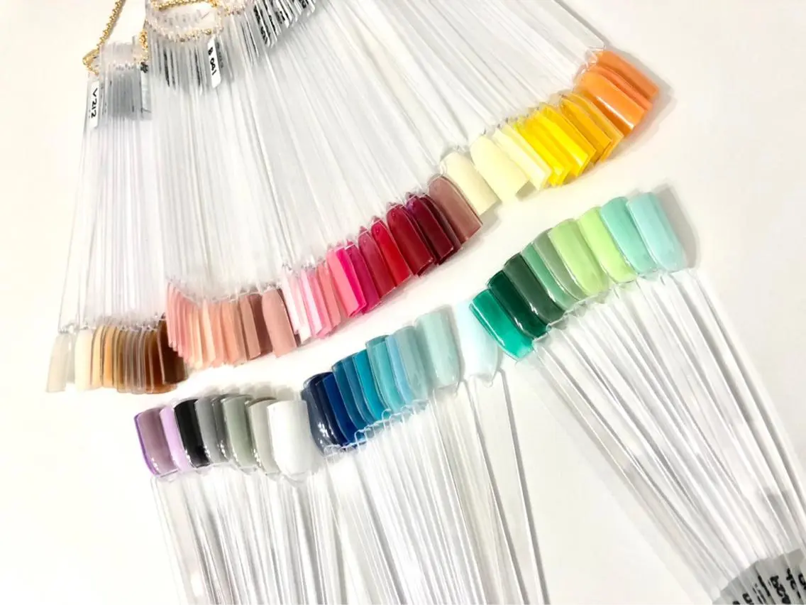 ネイル ハンドネイル salon EM&A emiのネイルデザイン