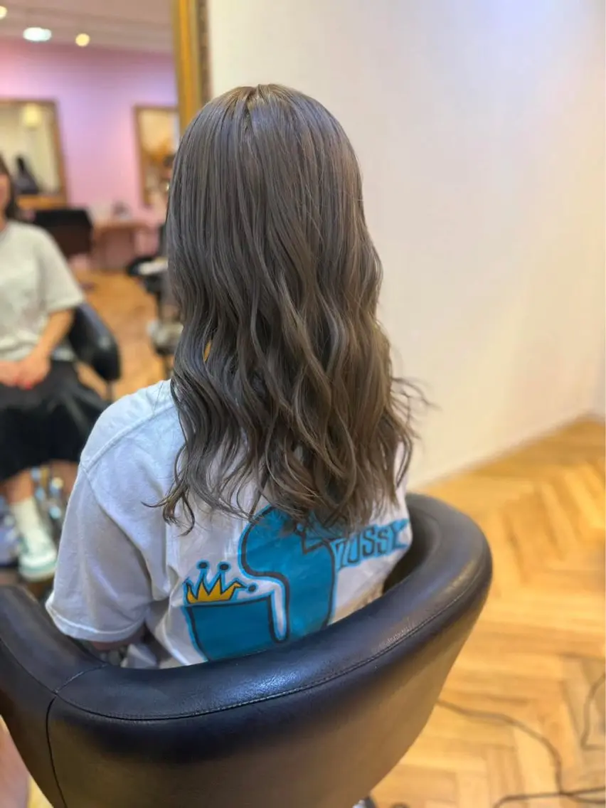 カラー ブリーチ ヘアカラー 透明感カラー✨ 中井香菜のヘアスタイル