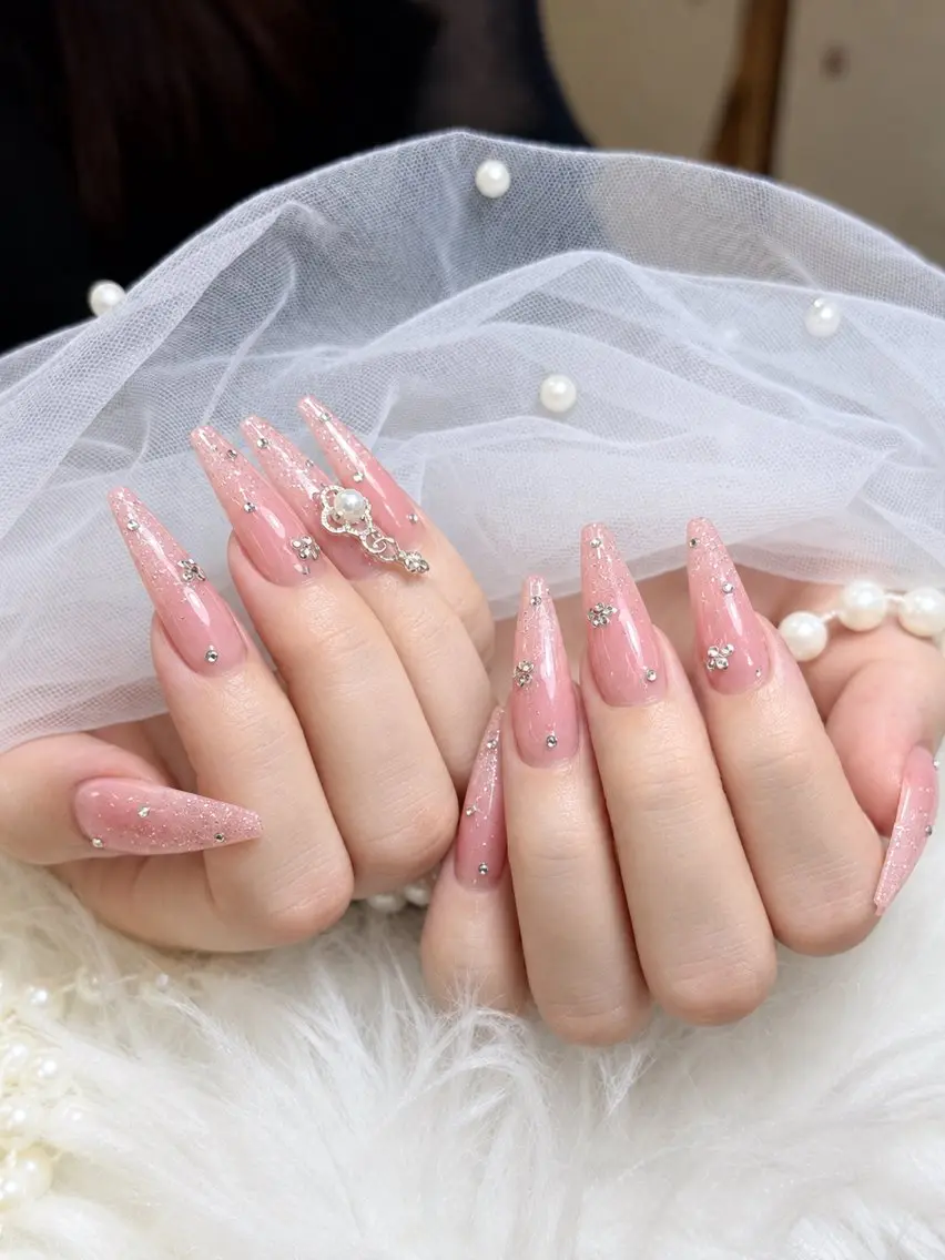 ネイル チークネイル 長さ出し フットネイル 韓国ネイル マグネットネイル ハンドネイル ハンドケア AN NAIL 高田馬場_HOAのネイルデザイン
