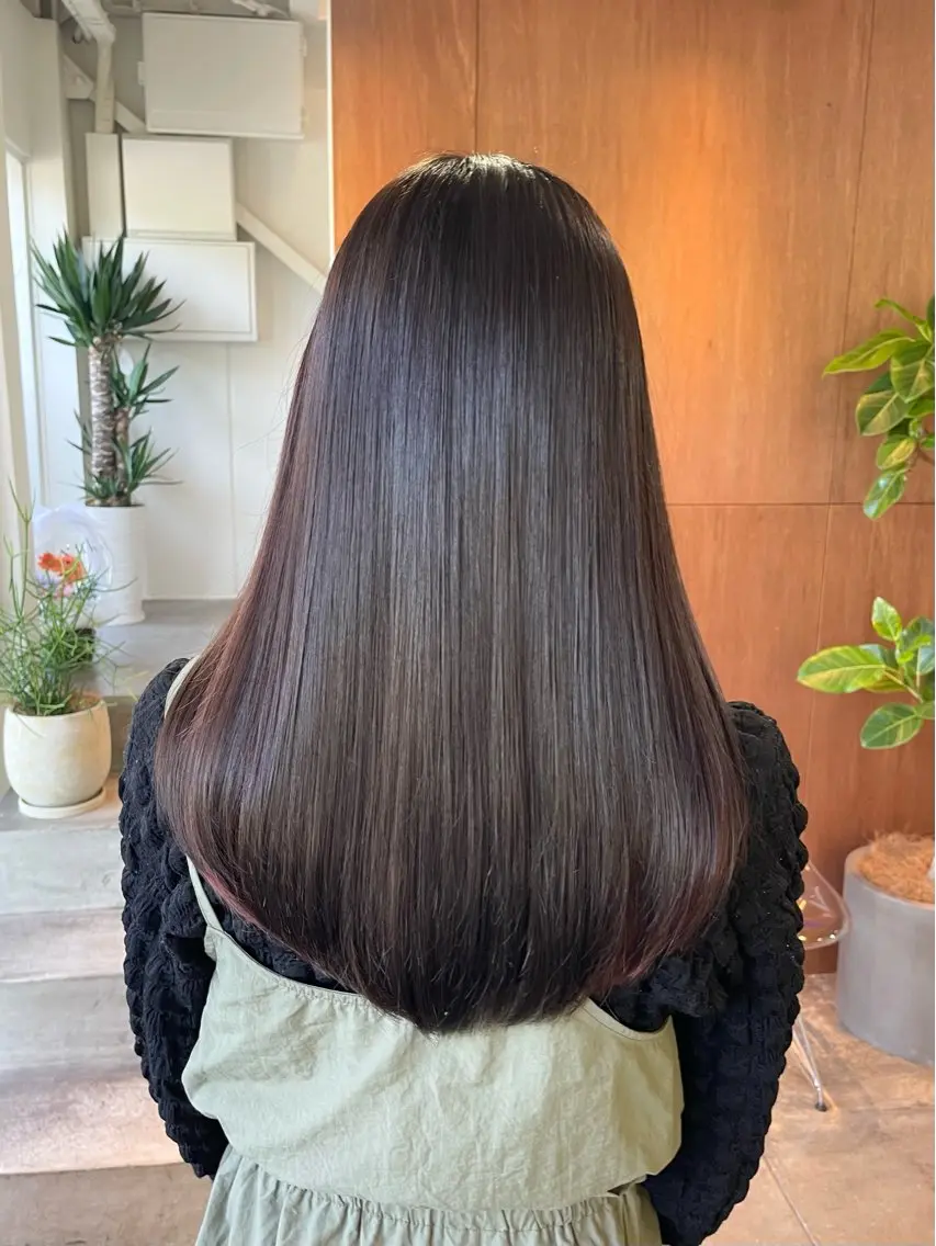セミロング 髪質改善 トリートメント カット 縮毛矯正 yukii しまむら のぞみのヘアスタイル
