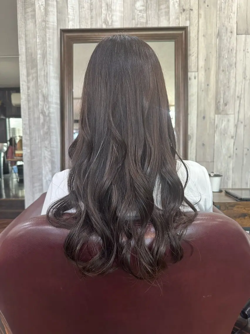 ロング カラー カット ヘアカラー トリートメント 庭山 りさのヘアスタイル