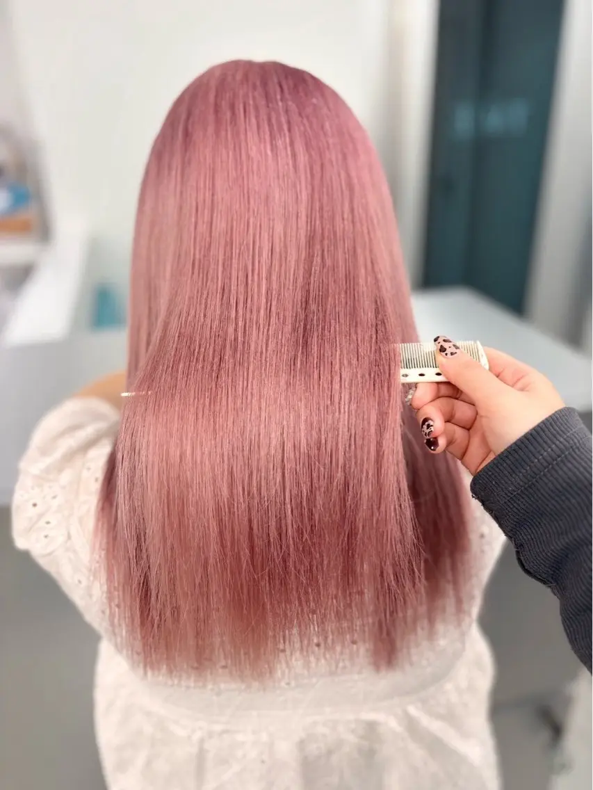 カラー tace新宿 あおいのヘアスタイル