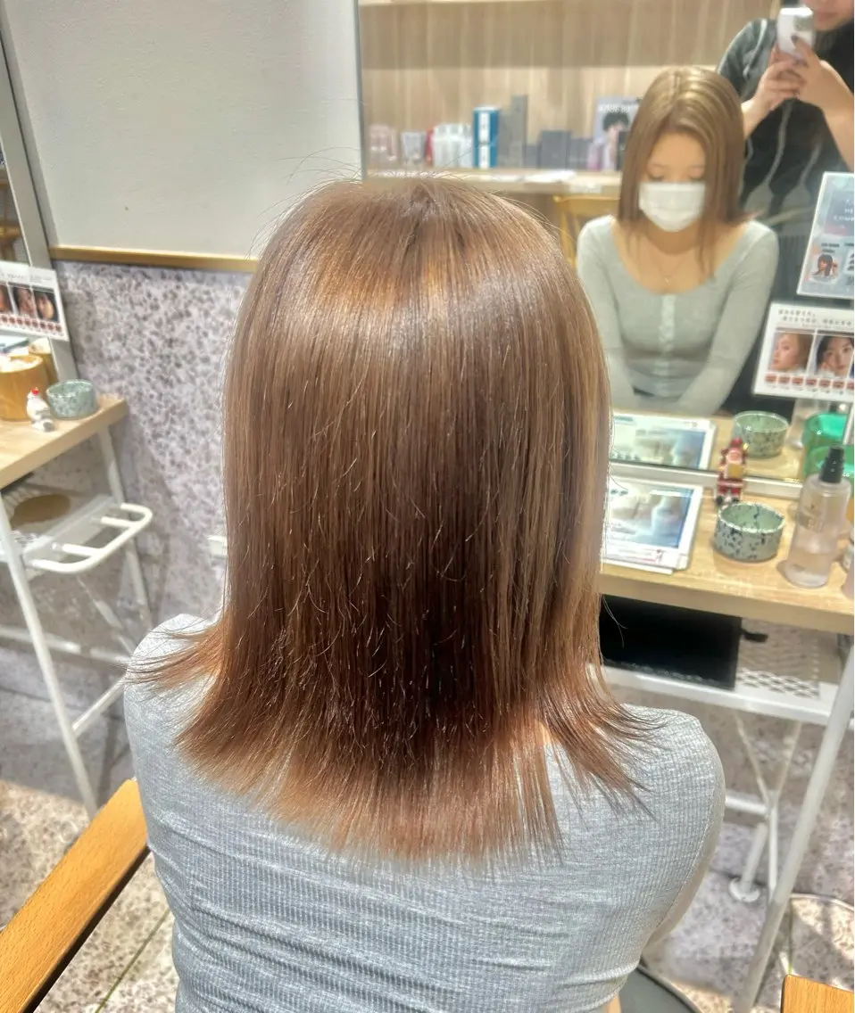 カラー ダブルカラー イヤリングカラー ハイトーンカラー インナーカラー 髪質改善 ヘアカラー ♡ハイトーン★ ネイル/しの♡のヘアスタイル