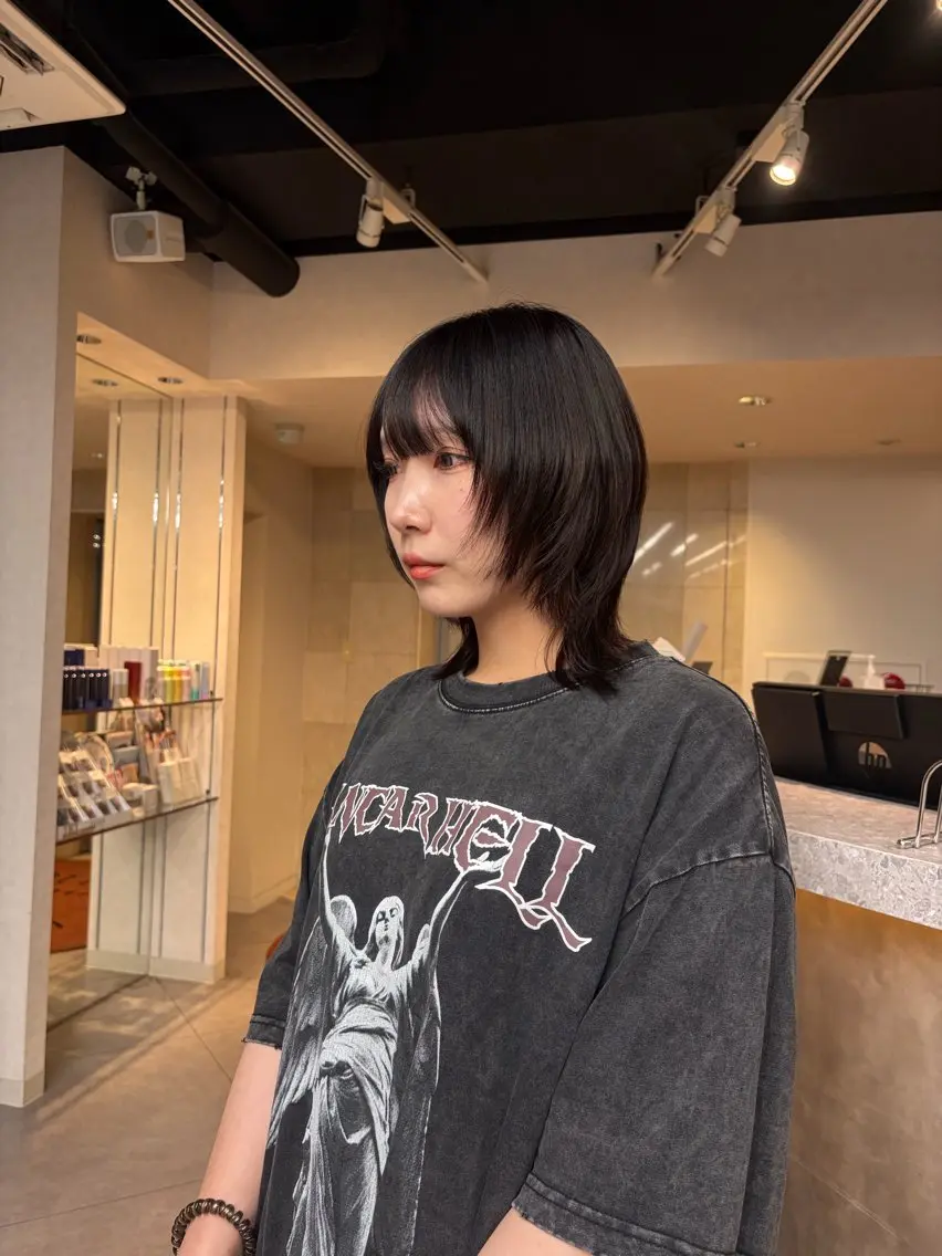 ミディアム み ゆのヘアスタイル