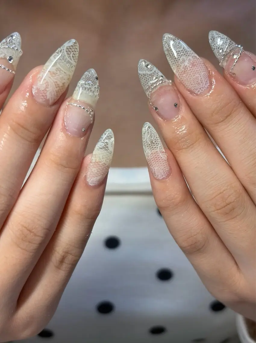 ネイル クリアネイル レース シルバー ハンドネイル MOMOKA Mネイルbranchのネイルデザイン