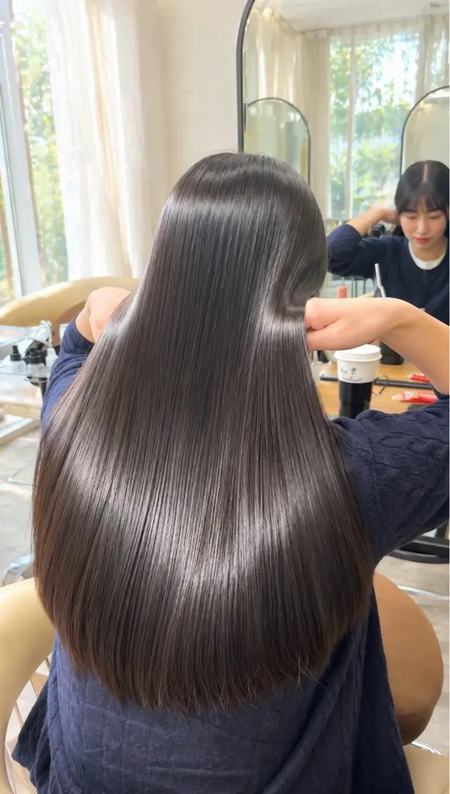 セミロング 山口 美羽のヘアスタイル