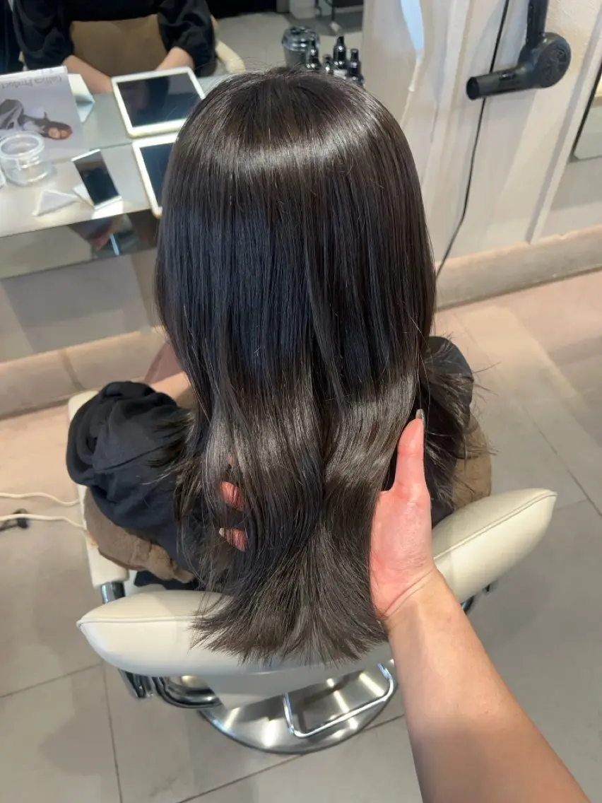 セミロング ヘアカラー ヘッドスパ ブリーチ/ブラウン 🤎MIREのヘアスタイル