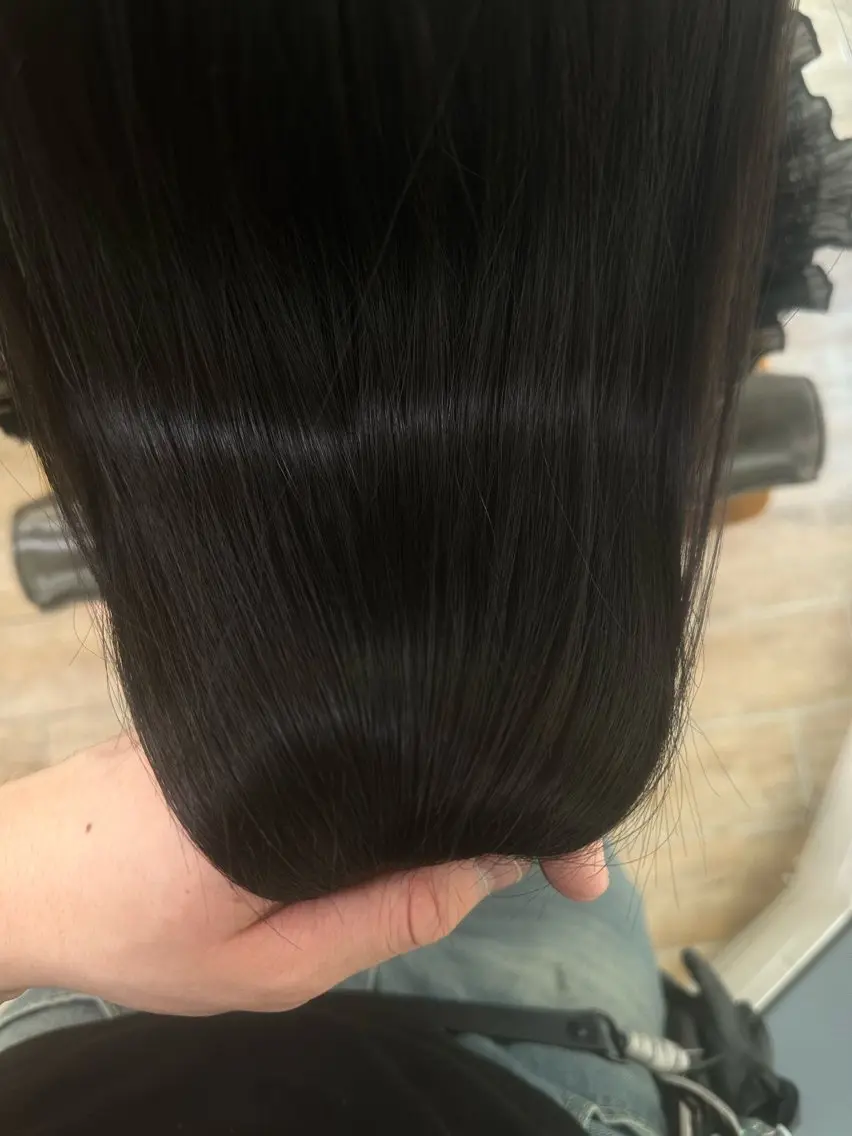 カラー 中嶋 優海のヘアスタイル