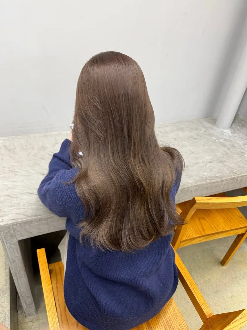 【2.3回目の方】カット+透明感ケアカラー✨+髪質改善TR🤍の写真