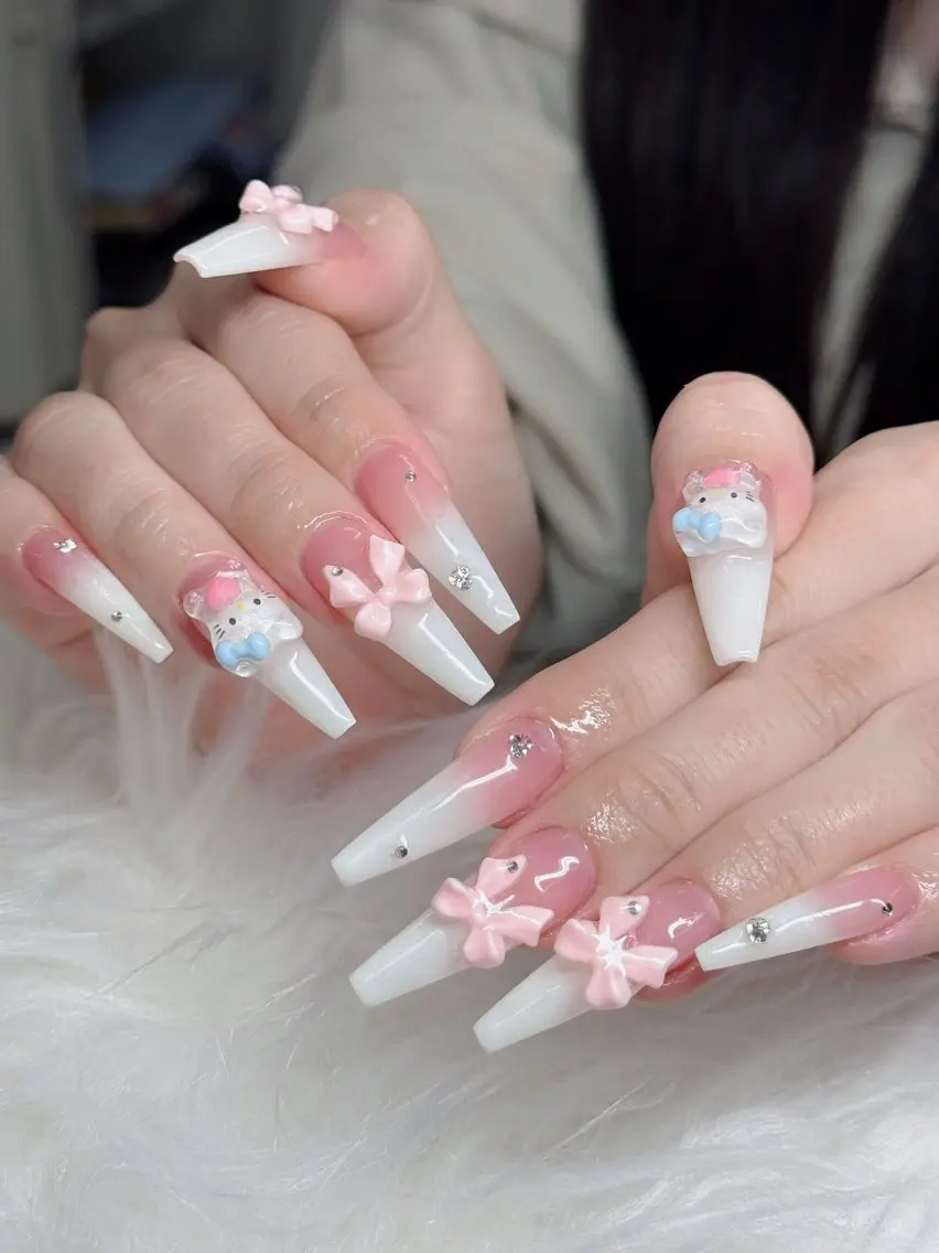 ネイル チークネイル 長さ出し フラッシュネイル フレンチネイル グラデーション ハンドネイル Lenie Nail Salonのネイルデザイン