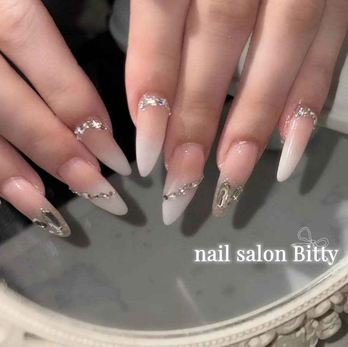 ネイル ハンドネイル Bitty momona🩵✨のネイルデザイン