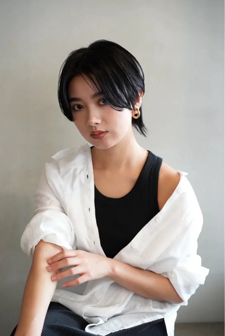ショート カラー 八幡 空乃のヘアスタイル