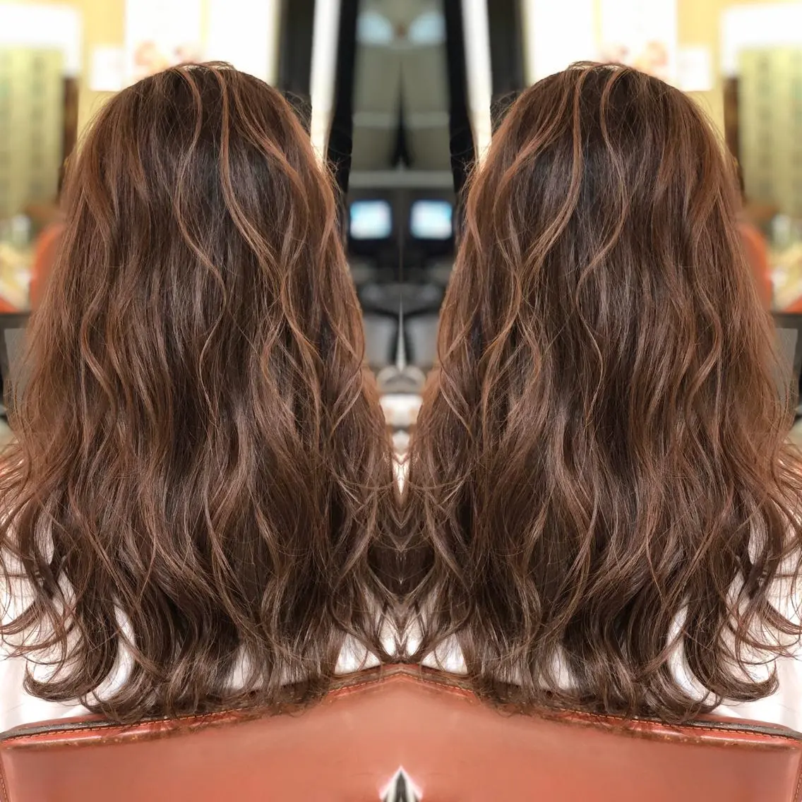 セミロング ヘアカラー Y Uのヘアスタイル