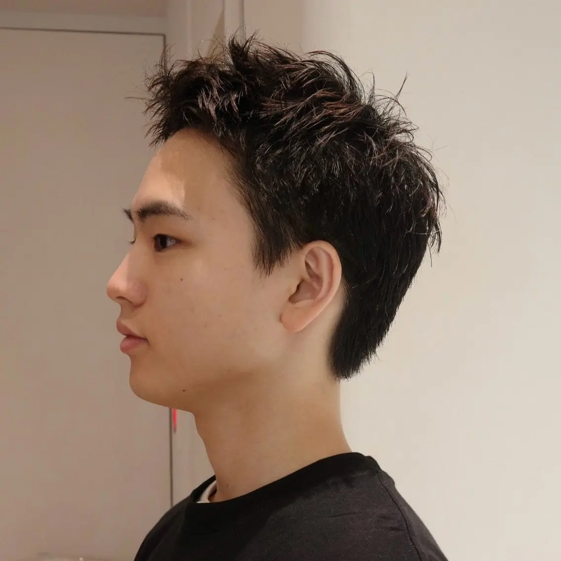 ショート カラー メンズ スパイキーショート 刈り上げ ショートヘア カット トリートメント 渋谷/レイヤーボブ ・メンズ短髪 コウのヘアスタイル