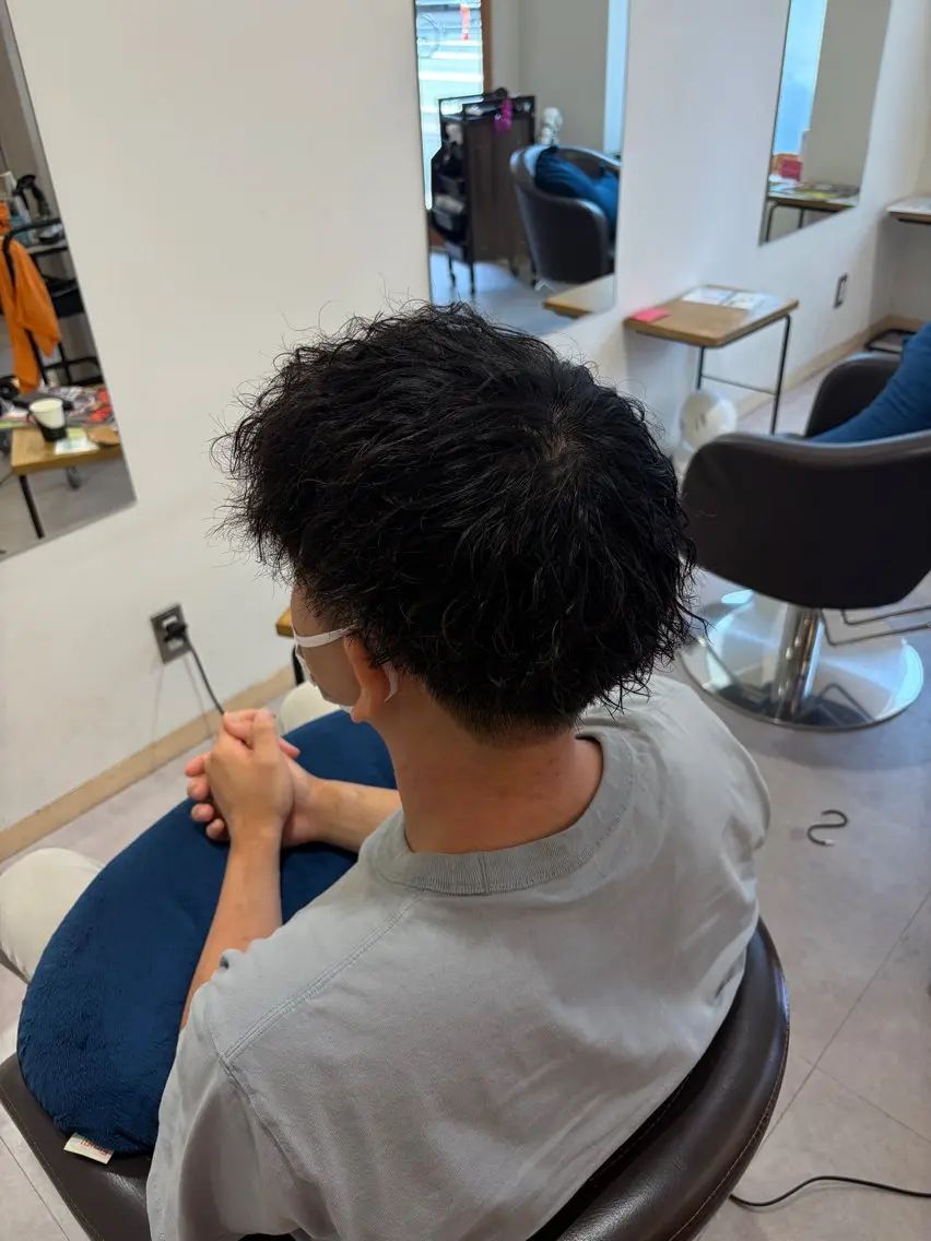 パーマ メンズ カット パーマ 荒井 茉凜のヘアスタイル