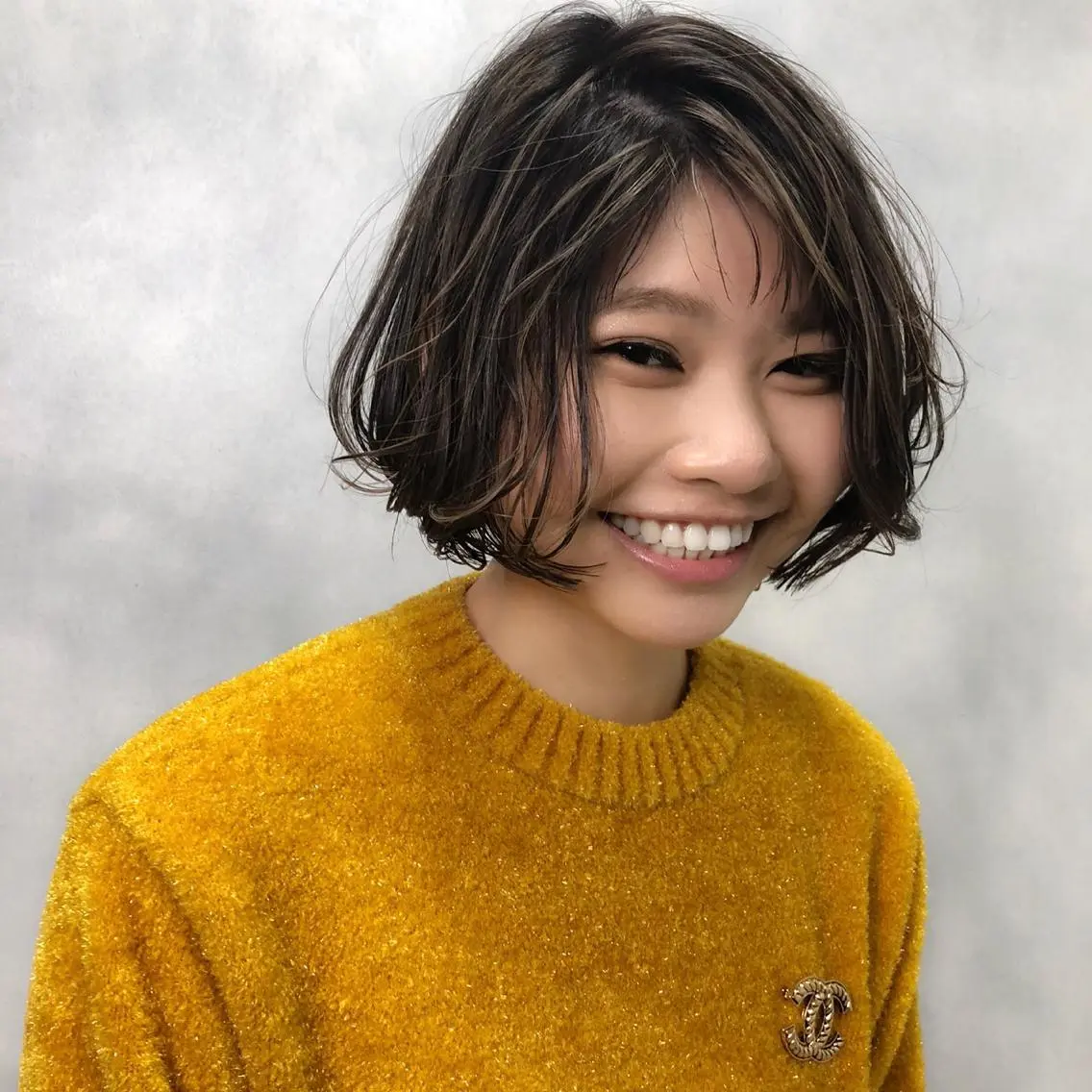 ショート カラー ハイライトカラー ハイライト ORIKA 美容室のヘアスタイル