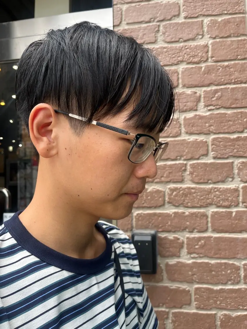 ショート メンズ メンズブリーチ メンズハイライト メンズインナーカラー メンズ韓国風 ボブ カット ヘアカラー トリートメント ヘッドスパ 久木原 ゆりのヘアスタイル