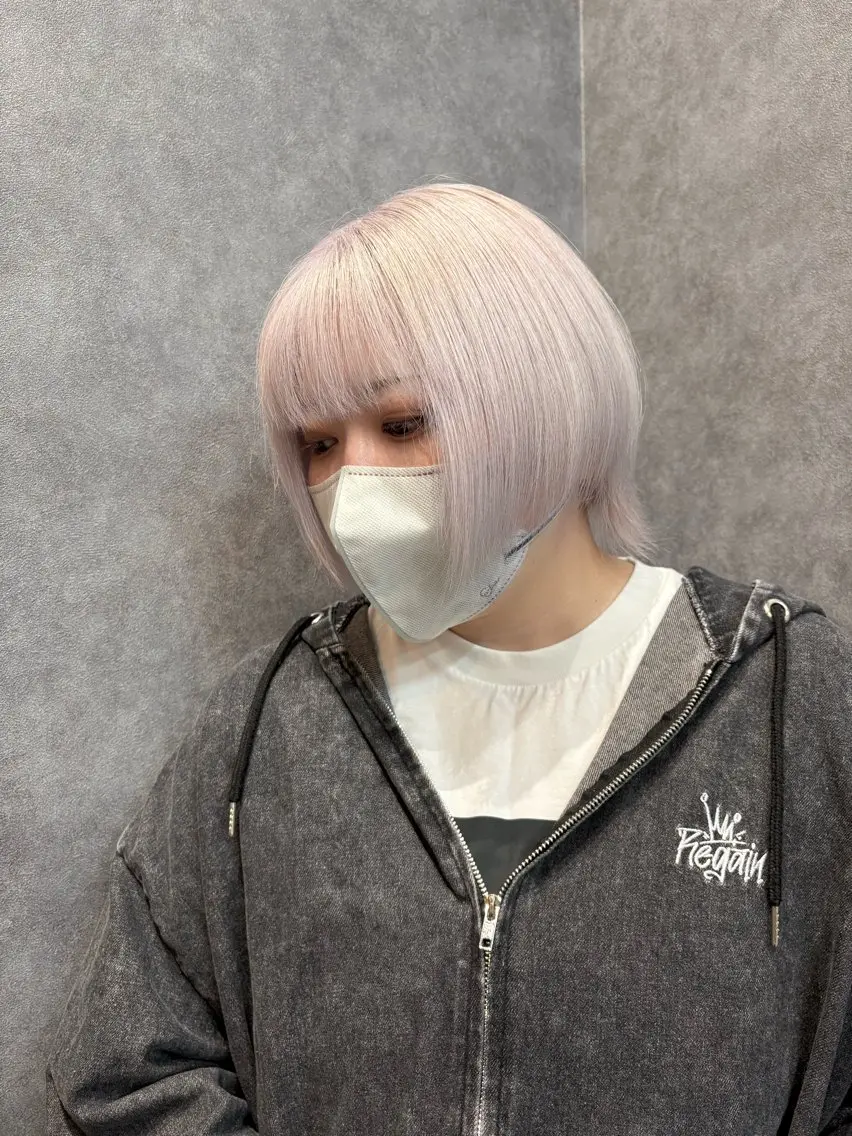ショート カラー ブリーチ ヘアカラー トリートメント ブリーチムラ修正 /ハイトーン/青砥大のヘアスタイル