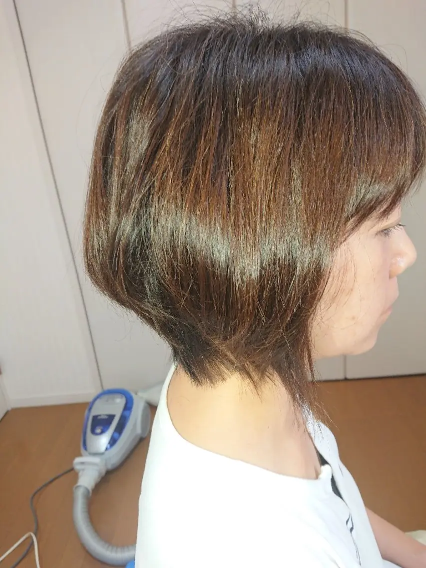 ミディアム カラー Salon de with根本博史のヘアスタイル