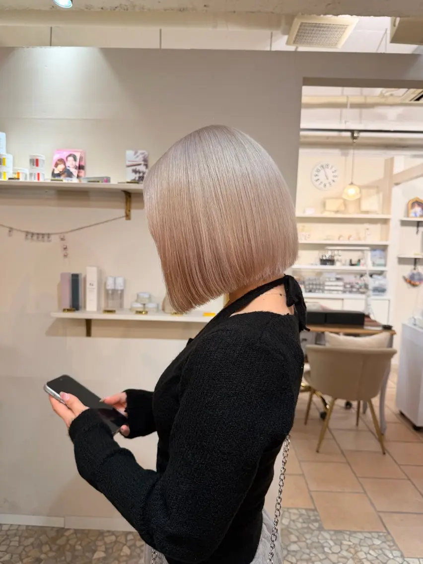 ショート カット ヘアカラー トリートメント 顔周りレイヤー☆ スパ☆石上遥楓のヘアスタイル
