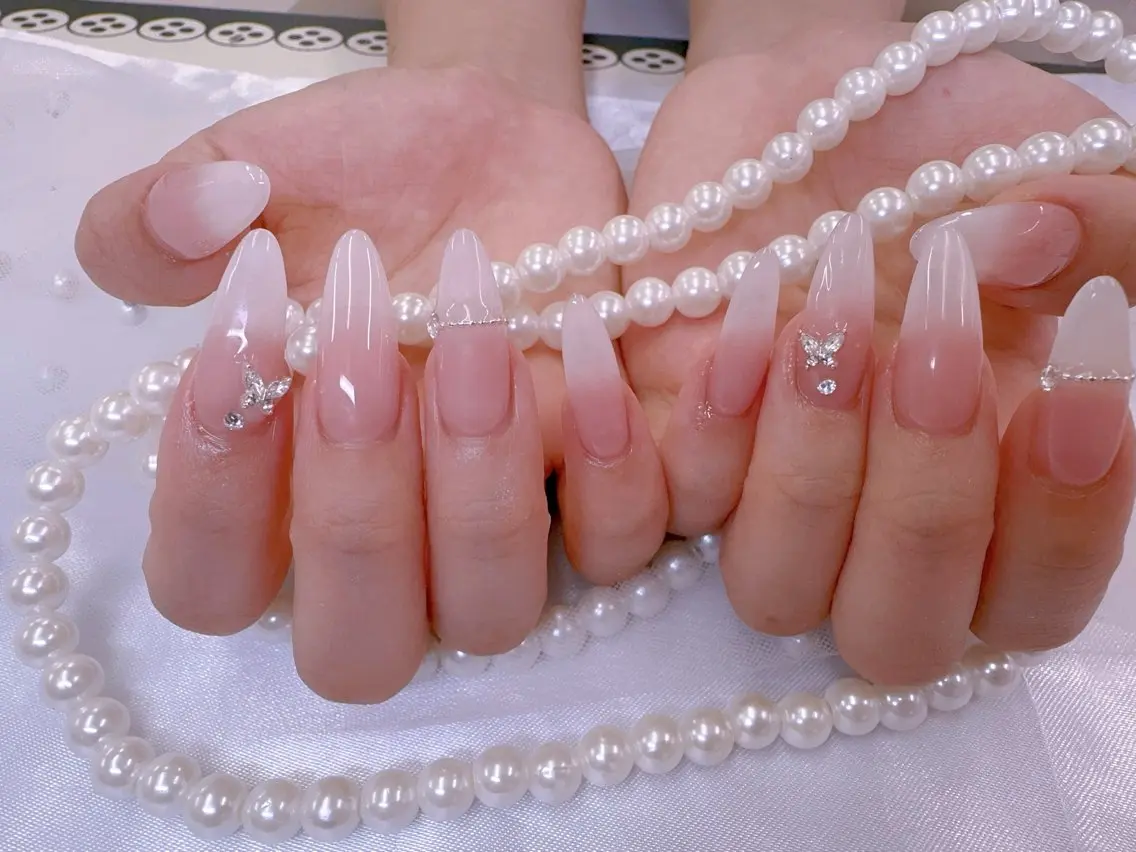 ネイル ボルドー チークネイル 長さ出し フレンチネイル ジェルネイル ハンドネイル UMI ネイルサロン新宿🎀のネイルデザイン