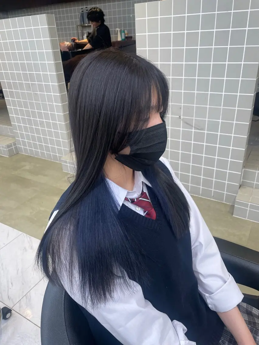 ロング カラー ブルーカラー インナーカラー 抜け感レイヤー︴ ニュアンスカラーのヘアスタイル