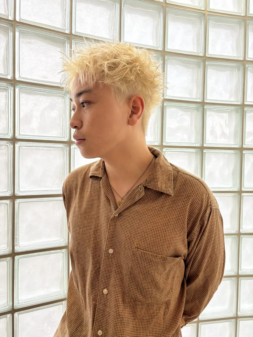 カラー メンズ メンズブリーチ メンズハイトーン スパイキーショート ブリーチ ハイトーンカラー 松村明門/メンズ カット/メンズパーマのヘアスタイル