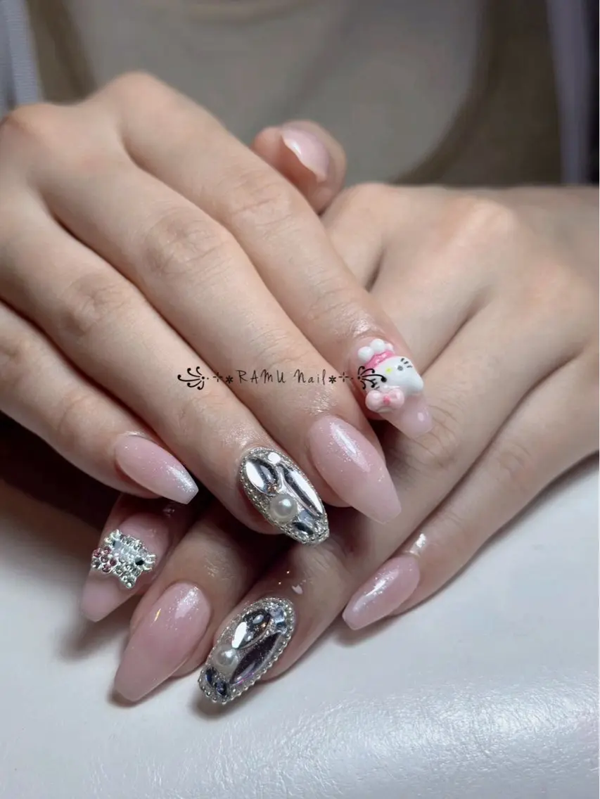 ネイル キラキラネイル マグネットネイル ミラーネイル ピンク 春ネイル ハンドネイル RAMU Nail 恵比寿店のネイルデザイン