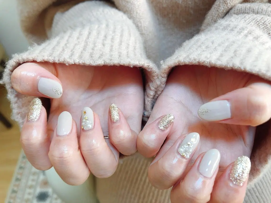ネイル 冬ネイル クリスマス ハンドネイル mogunail &blowのネイルデザイン