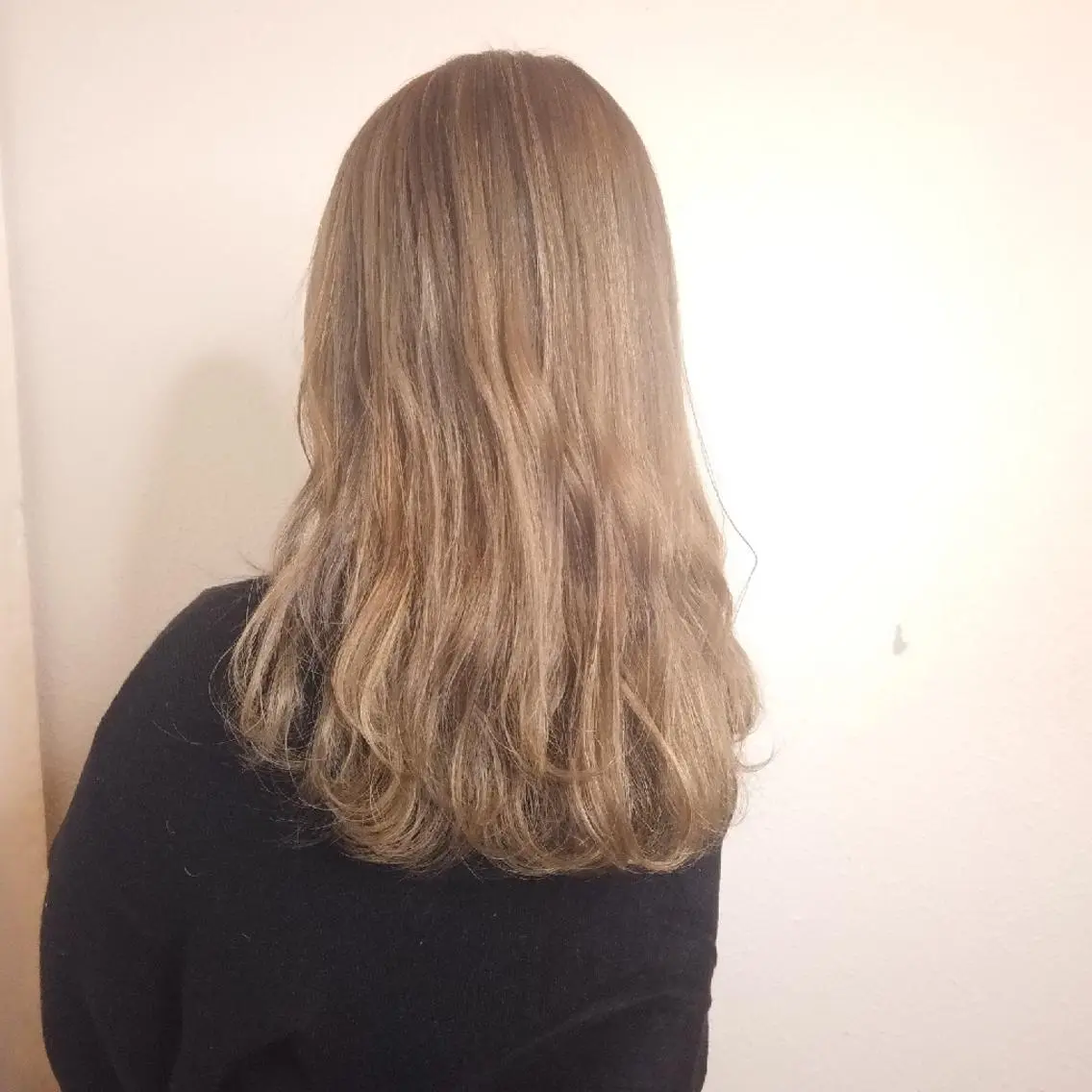 ロング カラー ヘアアレンジ ベージュカラー ミルクティーベージュ カット ヘアカラー トリートメント 竹内啓太 ボブのヘアスタイル
