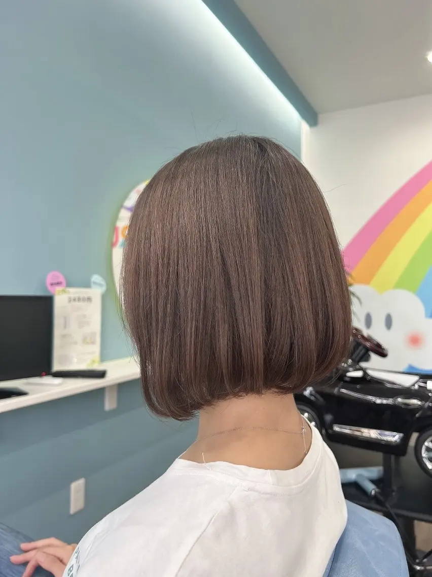 ミディアム 似合わせカット 縮毛矯正 キッズヘアー ルッツのヘアスタイル