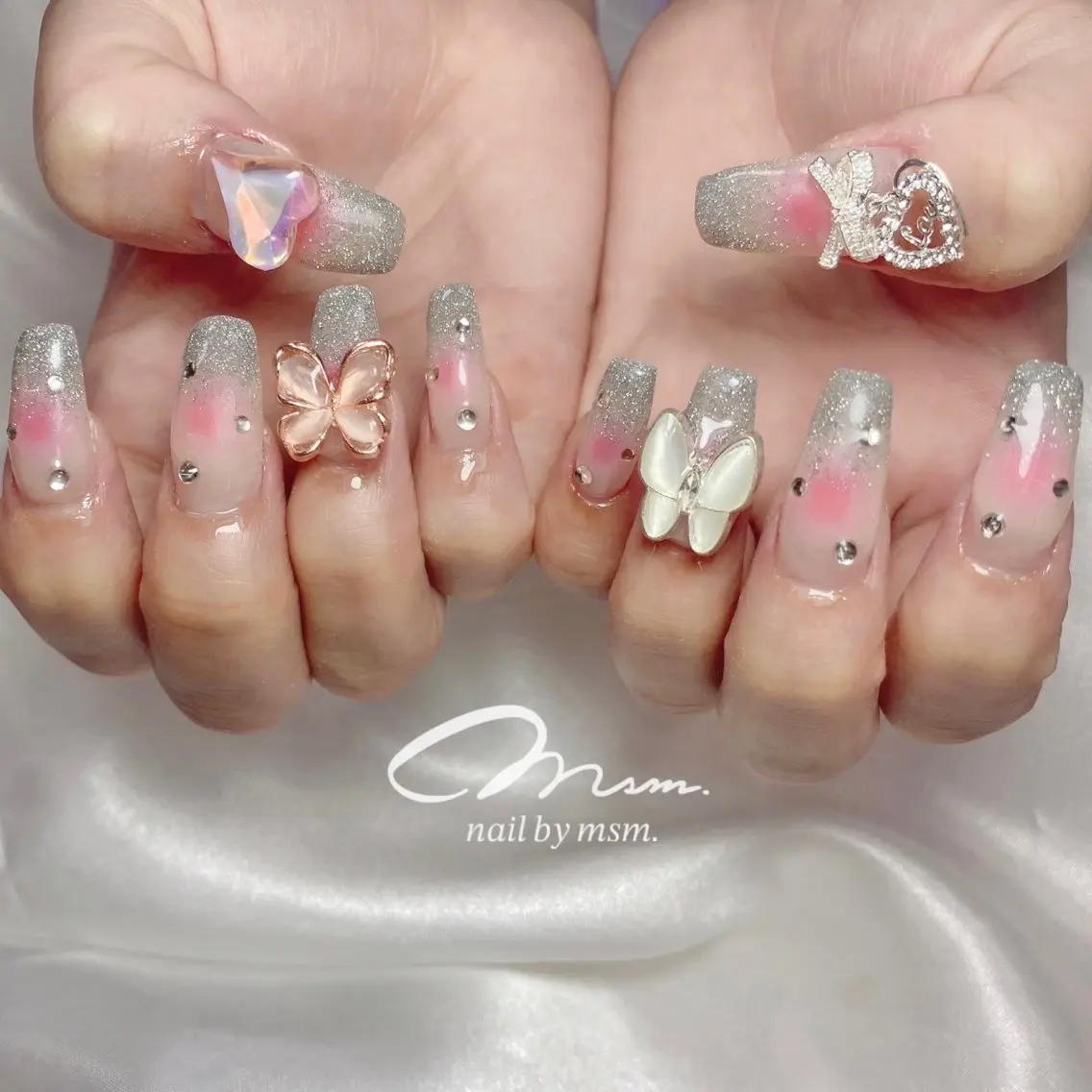 【ハンド💅🏻】6本アートor 150分デザイン💛持ち込みデザインOK!オフ無(他店オフ+1000円)自店オフ無料✨の写真