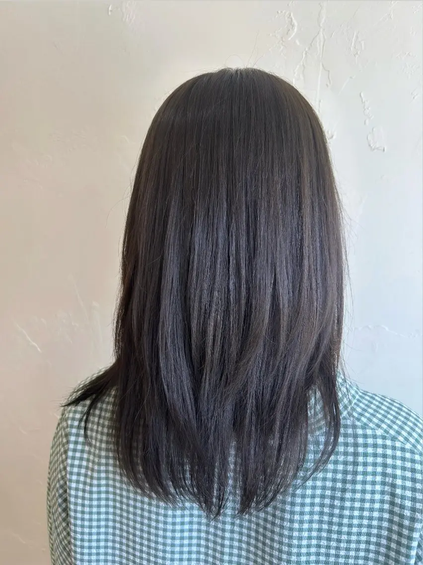 セミロング カット ヘアカラー mizuki roan多々良店のヘアスタイル