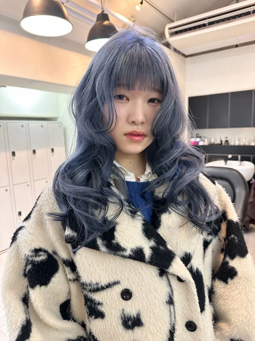 ロング カット ヘアカラー Hana ハイトーン🕯🩰のヘアスタイル