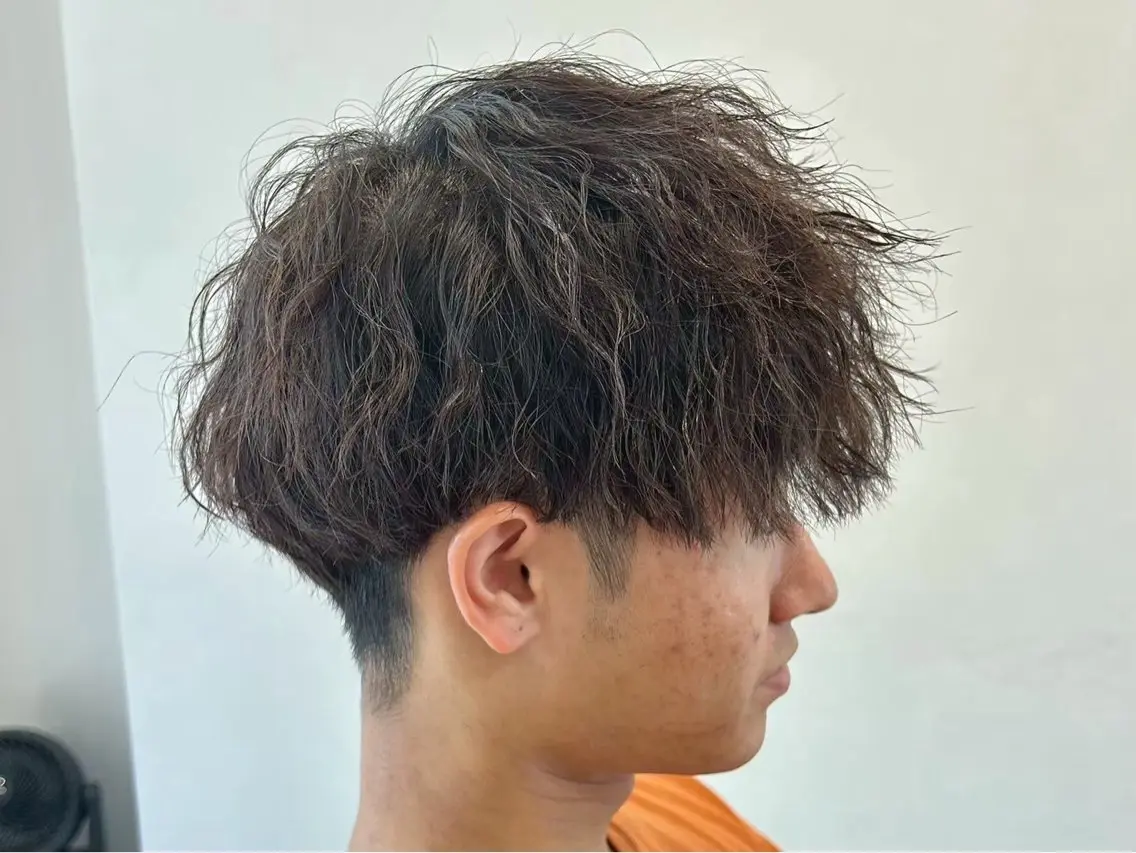 ショート センターパート 韓国ヘア・綾也のヘアスタイル