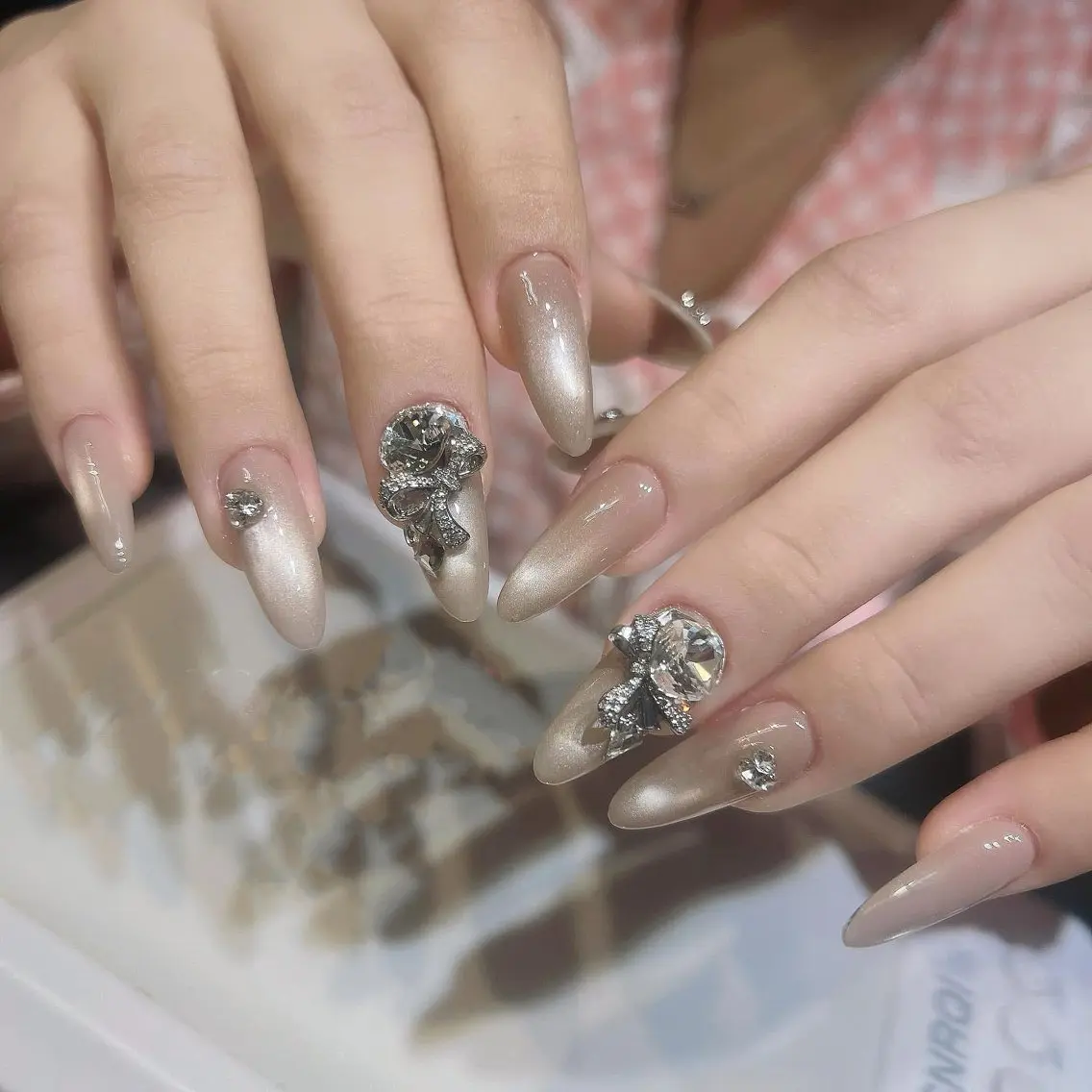 ネイル ハンドネイル HIN NAILのネイルデザイン