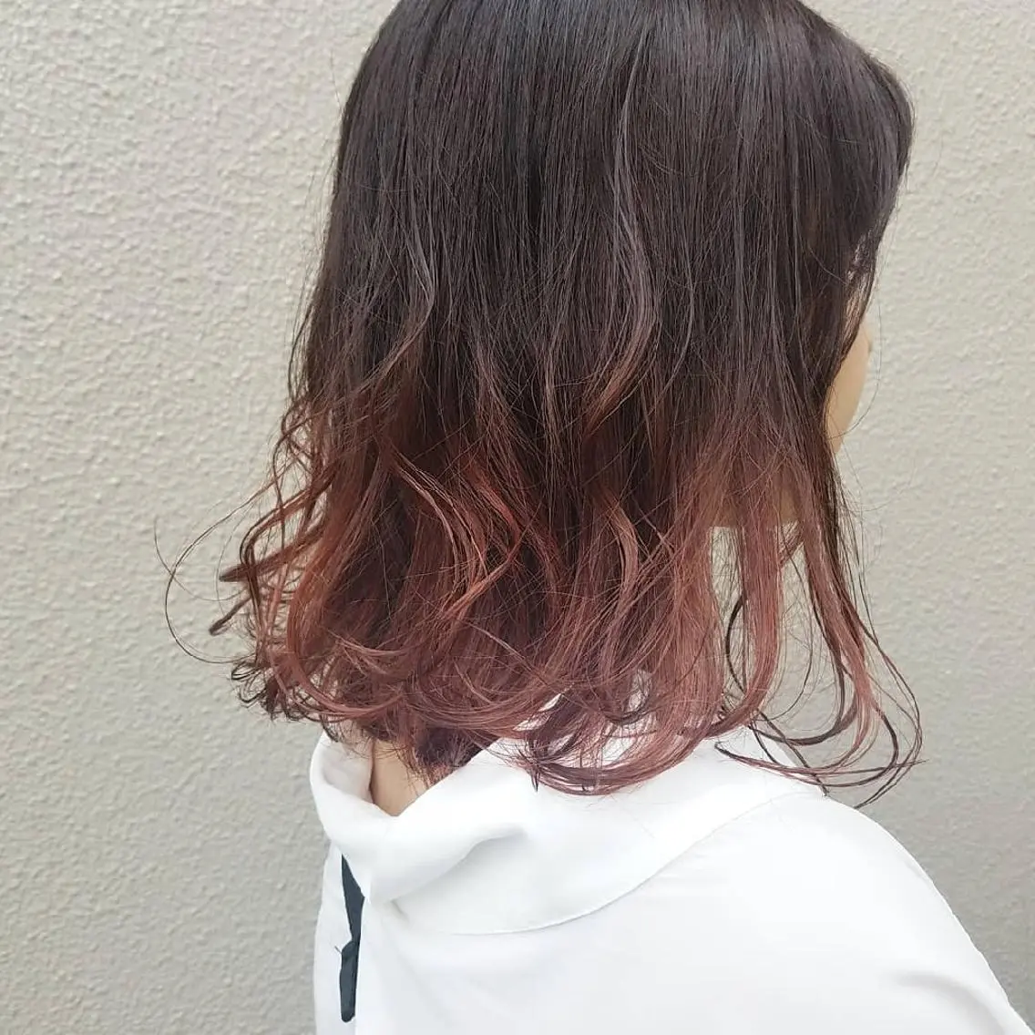 カラー ブリーチ オレンジ 🙃 透明感カラー/ボブのヘアスタイル