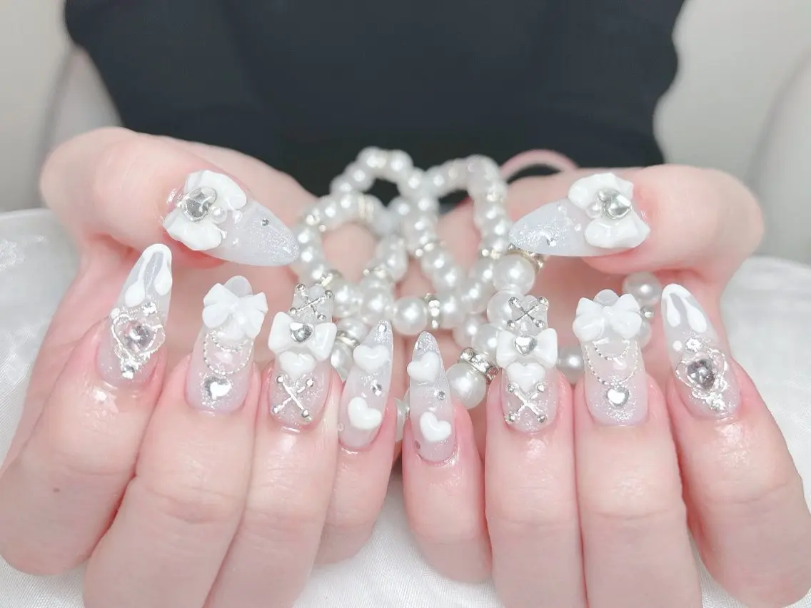 ネイル ハンドネイル MoMoA Nail ネイル長さ出し専門店のネイルデザイン