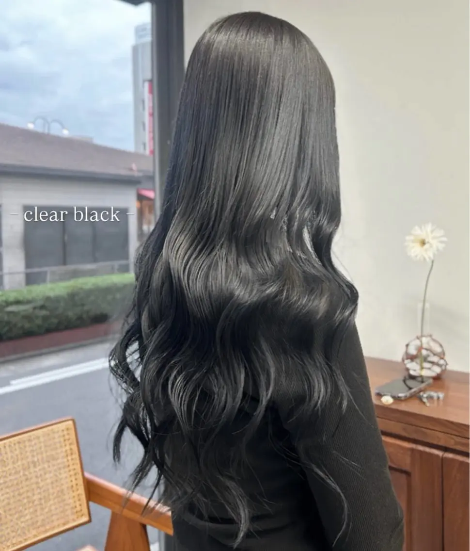 【圧倒的ツヤ感✨】艶カラー+コテ巻き仕上げ¥5,750〜の写真