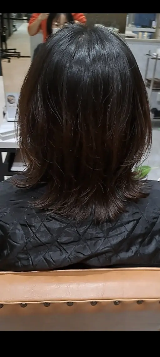ミディアム パーマ ミディアムパーマ くびれヘア 外ハネヘア パーマ 関口 知佳のヘアスタイル