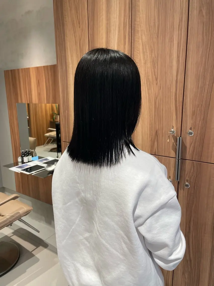 ミディアム ショート⌇艶カラー ⌇ RIN🌙のヘアスタイル